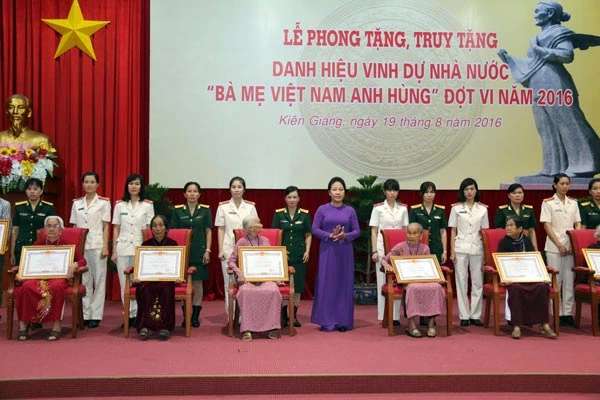 Kiên Giang: Phong, truy tặng danh hiệu cho 138 mẹ Việt Nam anh hùng