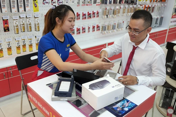 FPT Shop đã giao 2.500 chiếc Note 7 trong ngày mở bán đầu tiên