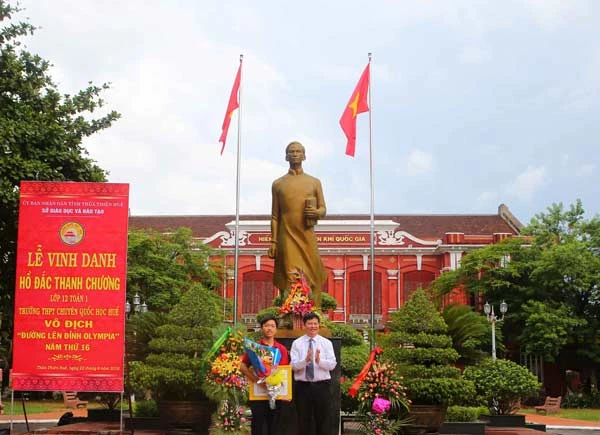 Thừa Thiên – Huế vinh danh nhà vô địch Olympia 2016