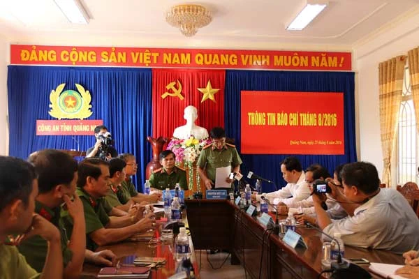 Quảng Nam họp báo công bố vụ phá rừng Pơ mu ở Nam Giang