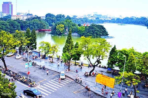 Hà Nội cấm xe nhiều tuyến phố trung tâm để đi bộ