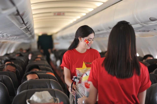 Vietjet rực đỏ mừng tết Độc lập 2-9