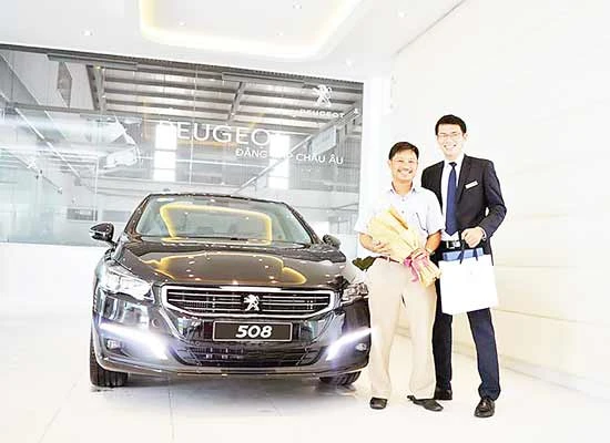 Tháng 9/2016, mua xe Peugeot nhận ưu đãi giá, tặng bảo hiểm và thẻ Accor