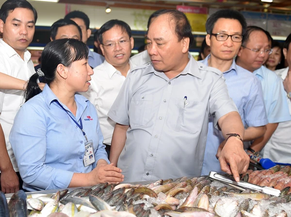 Thủ tướng Nguyễn Xuân Phúc: Sức khỏe người dân phải được tôn trọng