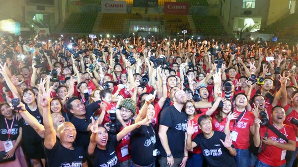Hơn 1.800 thí sinh tham gia Canon PhotoMarathon 2016 tại Hà Nội