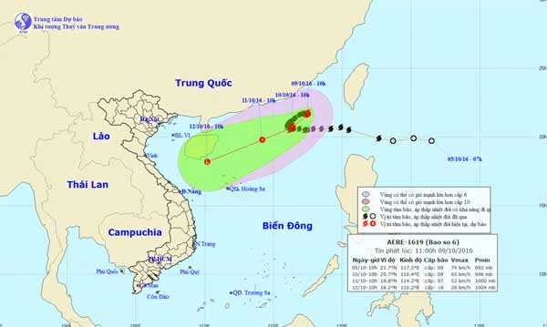 Bão số 6 suy yếu, di chuyển chậm vào đất liền