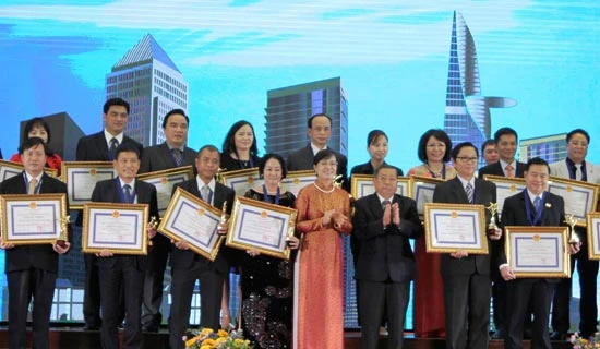 TPHCM tôn vinh 200 doanh nghiệp, doanh nhân tiêu biểu 2016