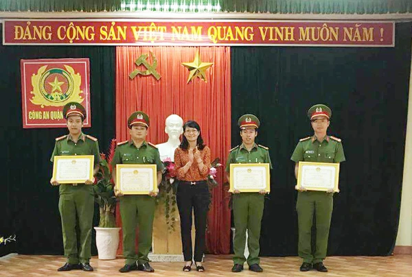 Thưởng "nóng" cho Đội CSHS phá nhanh vụ bảo vệ bãi tắm bị sát hại