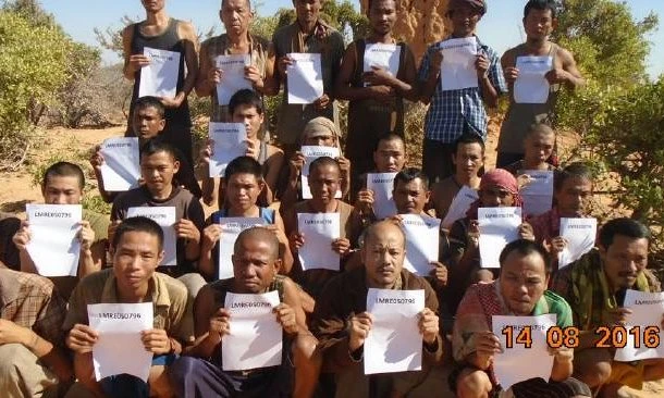 Cướp biển Somalia thả 26 con tin, sau gần 5 năm bắt giữ