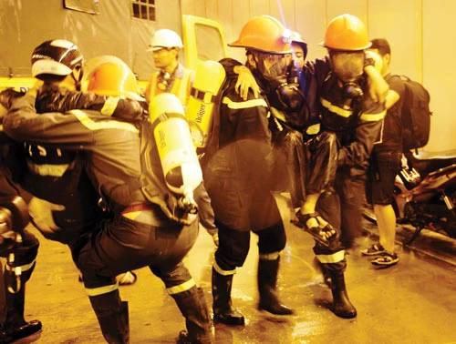 Diễn tập chữa cháy, cứu nạn cứu hộ trong hầm vượt sông Sài Gòn