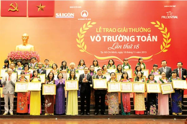 33 nhà giáo TPHCM đạt Giải thưởng Võ Trường Toản năm 2016