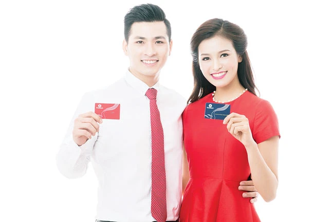 Chương trình siêu khuyến mãi của Vingroup Card: Đại hỷ Xuân 2017