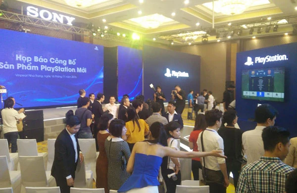 Sony Việt Nam ra mắt sản phẩm máy chơi game, xem truyền hình thế hệ mới