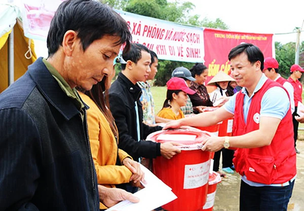 Hội Chữ thập đỏ Việt Nam - “Tất cả vì người nghèo, người dễ bị tổn thương trong xã hội”