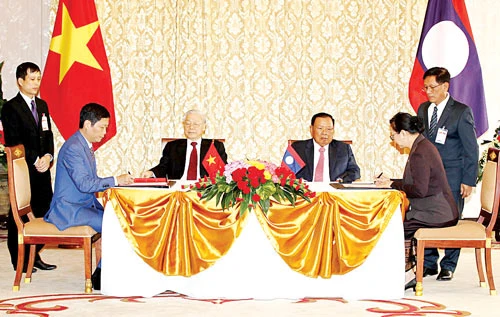 Tổng Bí thư Nguyễn Phú Trọng thăm hữu nghị chính thức CHDCND Lào