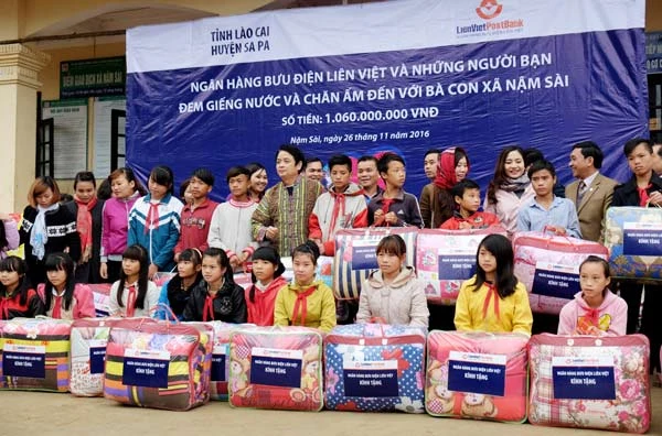 LIENVIETPOSTBANK tặng 48 giếng nước cho dân Nậm Sài, Sa Pa