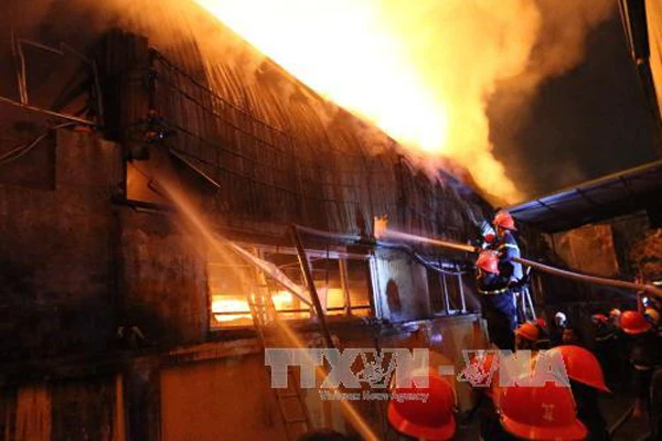 Cháy lớn tại Khu Công nghiệp La Phù, Hoài Đức, Hà Nội