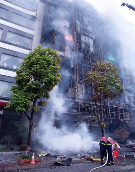 Hà Nội: Thêm 3 cán bộ bị kỷ luật vì vụ cháy quán karaoke làm 13 người chết