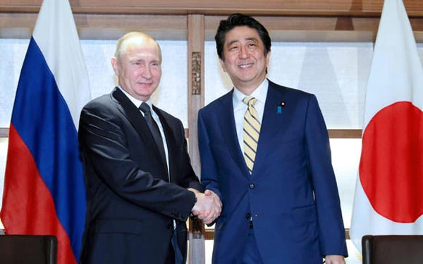 Nga - Nhật Bản ký hàng loạt thỏa thuận kinh tế trị giá 2,54 tỷ USD