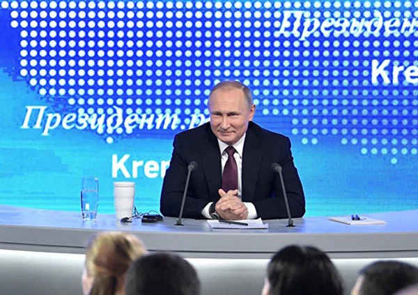 Tổng thống Vladimir Putin: Kinh tế Nga đang dần phục hồi