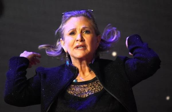 Công chúa Leia của "Star Wars" qua đời ở tuổi 60