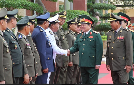 Bộ trưởng Bộ Quốc phòng Campuchia thăm chính thức Việt Nam