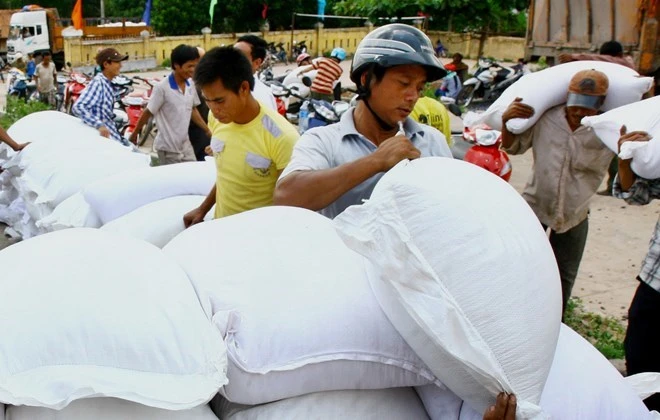Hỗ trợ thêm gần 1.700 tấn gạo cho nhân dân ăn Tết