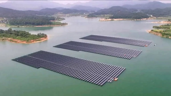 Bình Thuận đầu tư dự án điện mặt trời nổi tại hồ Đa Mi