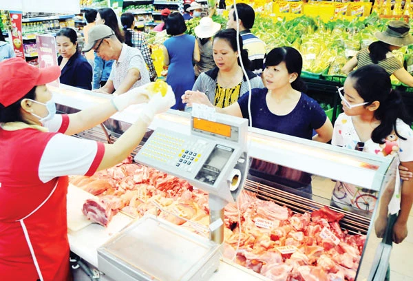 Thị trường Tết Đinh Dậu 2017: Hàng bình ổn áp đảo về lượng và giá