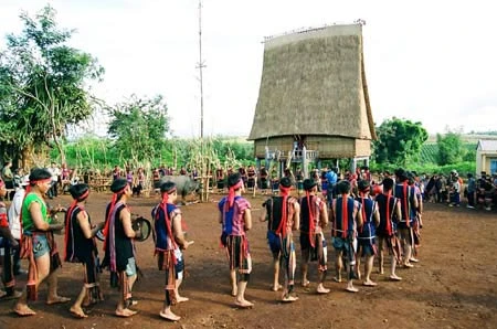 Sẽ phục dựng, tạo không gian cho biểu diễn cồng chiêng