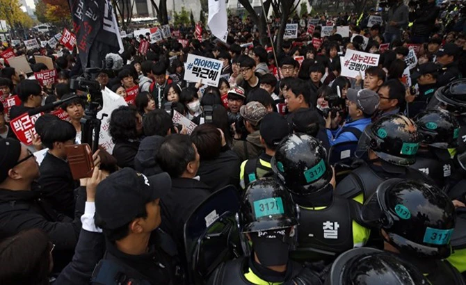 Hàn Quốc: Dân Seoul đòi sớm luận tội bà Park Geun-hye