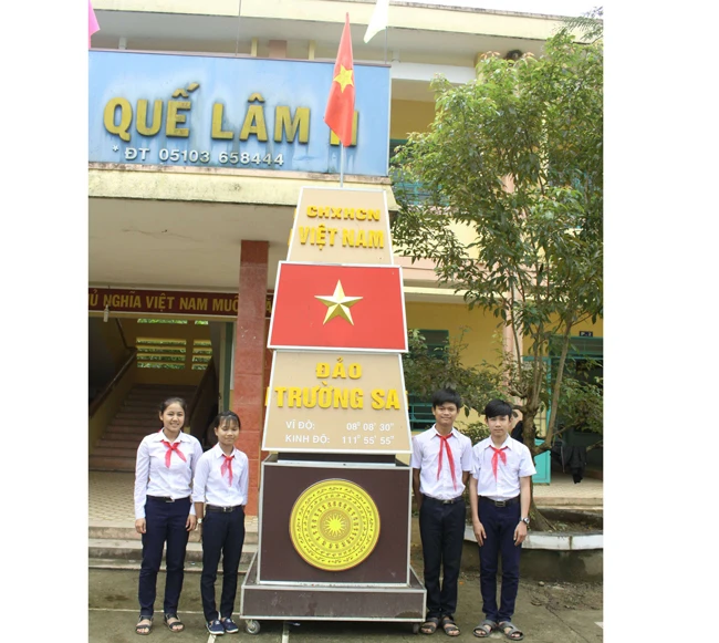 Quảng Nam: Hoàn thành mô hình cột mốc Trường Sa cho huyện miền núi