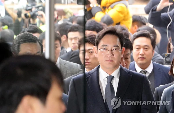Phó Chủ tịch Tập đoàn Samsung Electronics Lee Jae-yong bị bắt giữ