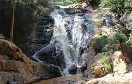 Hai du khách tử nạn tại thác Hang Cọp