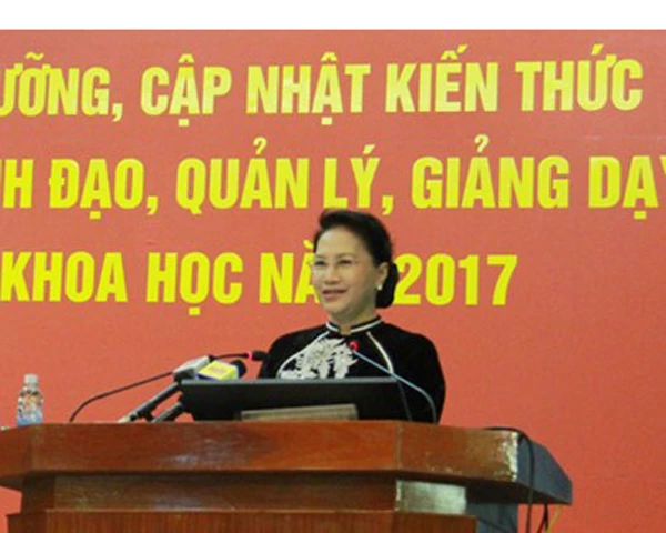 Chủ tịch Quốc hội Nguyễn Thị Kim Ngân nói chuyện chuyên đề tại Học viện Chính trị Quốc gia Hồ Chí Minh