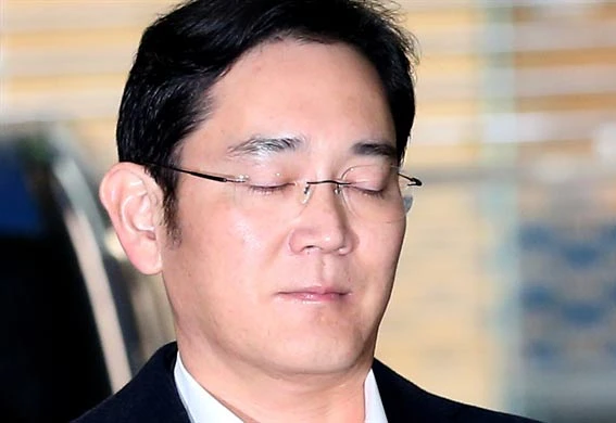 Tỷ phú thừa kế Samsung Lee Jae-yong bị truy tố