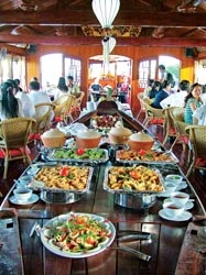 TPHCM: Thiên đường “Food tour”