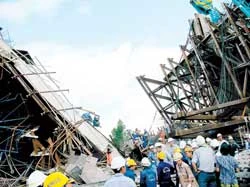 8 giờ sáng 26-9, sập nhịp dẫn cầu Cần Thơ: Thảm họa lớn nhất lịch sử ngành xây dựng Việt Nam