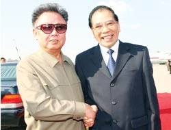Tổng Bí thư Nông Đức Mạnh thăm hữu nghị chính thức CHDCND Triều Tiên