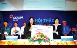 DongA Bank đột phá công nghệ phục vụ nhà đầu tư