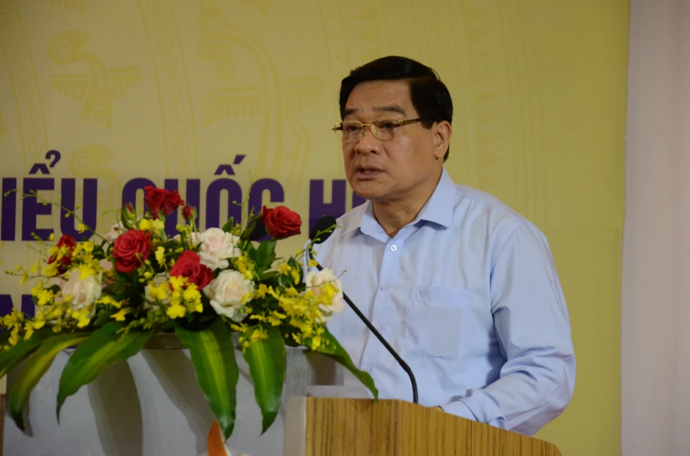 Ông Hà Ngọc Chiến, Ủy viên Trung ương Đảng, Chủ tịch Hội đồng Dân tộc của Quốc hội phát biểu tại hội nghị