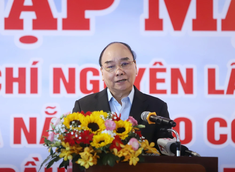 Chủ tịch nước Nguyễn Xuân Phúc phát biểu tại buổi gặp mặt