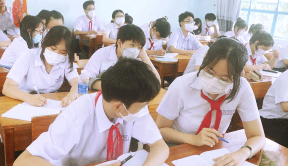 Học sinh cuối cấp THCS trên địa bàn TP Đà Nẵng đang nỗ lực ôn tập 