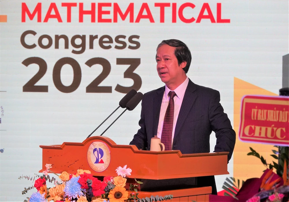 Bộ trưởng Bộ GD - ĐT Nguyễn Kim Sơn dự Hội nghị Toán học toàn quốc lần thứ X, năm 2023. Ảnh: XUÂN QUỲNH