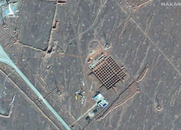 Ảnh vệ tinh cho thấy cơ sở hạt nhân Fordo của Iran, nơi được cho là đang tăng cường phòng không. Ảnh: AP