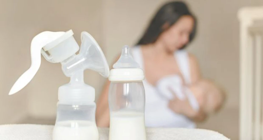 Nỗi lo từ sữa mẹ nhiễm hóa chất