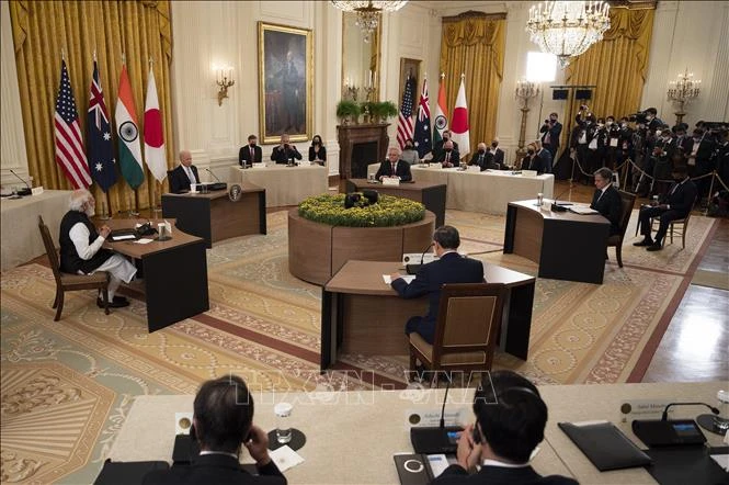 Tổng thống Mỹ Joe Biden, Thủ tướng Ấn Độ Narendra Modi, Thủ tướng Nhật Bản Suga Yoshihide và Thủ tướng Australia Scott Morrison tại hội nghị thượng đỉnh trực tiếp đầu tiên của nhóm Bộ tứ ở Nhà Trắng, Washington, DC, Mỹ, ngày 24-9-2021. Ảnh: AFP/TTXVN