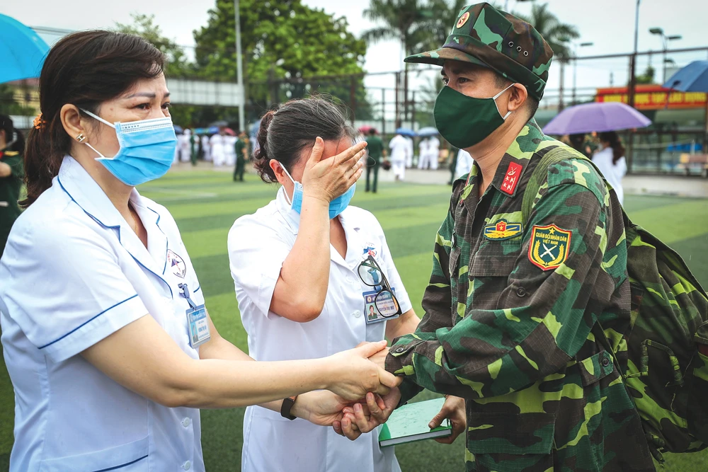 Chia tay trong nước mắt sau đợt hỗ trợ TPHCM chống dịch