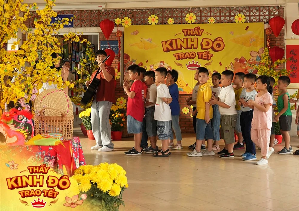 Ấm áp chuyến xe Kinh Đô trao tết đến với hàng nghìn trẻ em kém may mắn khắp Việt Nam 