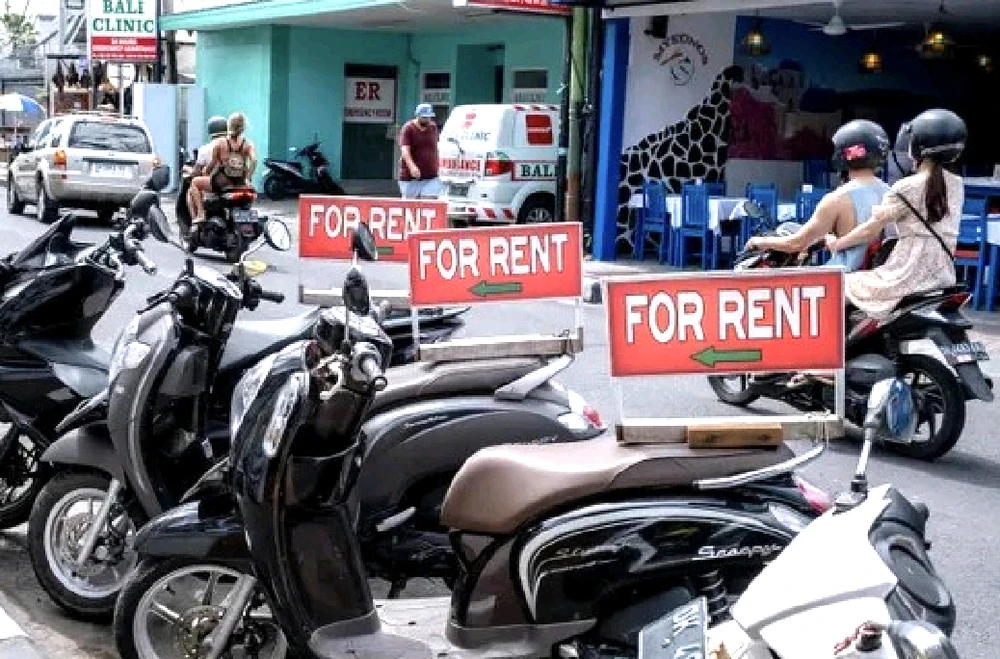 Một điểm cho thuê xe máy tại Bali, Indonesia